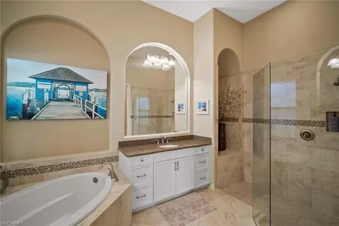 Bath - 6375 Costa Cir, Naples, FL 34113 photo 3 of 6