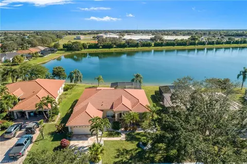 782 Waterloo Ct, Naples, FL 34120