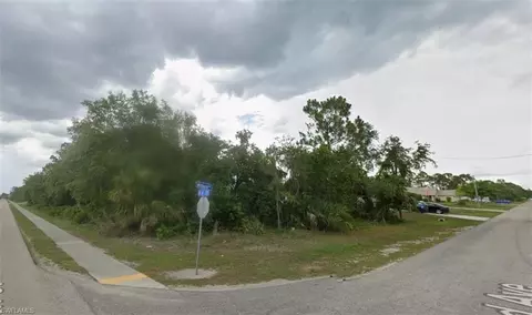 607 W 6 St, Lehigh Acres, FL 33972