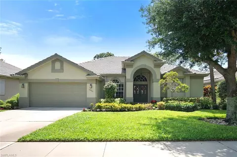 6565 Chestnut Cir, Naples, FL 34109