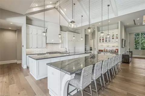 Kitchen - 4651 Crayton Rd, Naples, FL 34103 photo 4 of 10