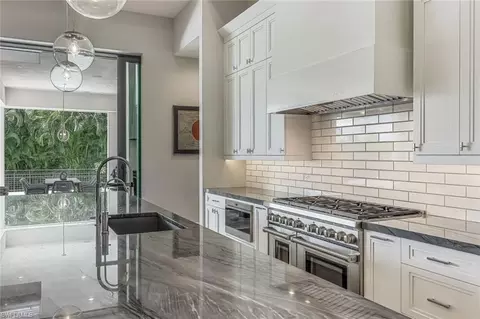 Kitchen - 4651 Crayton Rd, Naples, FL 34103 photo 7 of 10