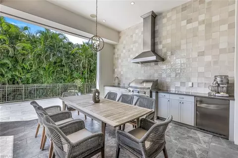Kitchen - 4651 Crayton Rd, Naples, FL 34103 photo 10 of 10