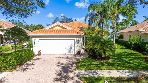 5051 Jarvis Ln, Naples, FL 34119
