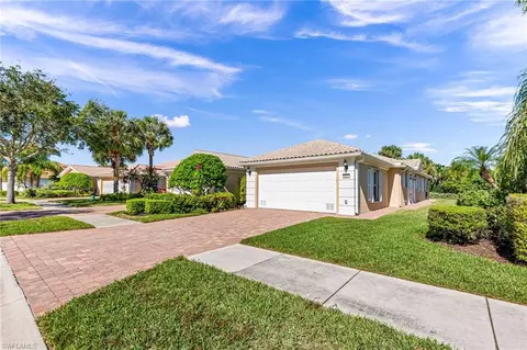 8267 Yasmina Way, Naples, FL 34114