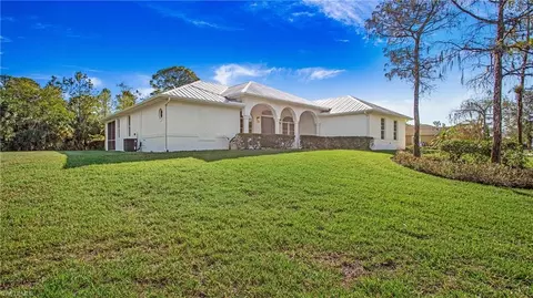 740 17th St SW, Naples, FL 34117