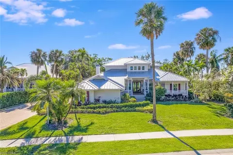 12431 Coconut Creek Ct, Fort Myers, FL 33908