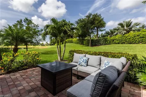 14859 Edgewater Cir, Naples, FL 34114