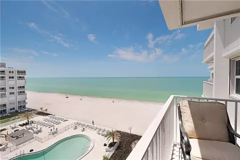 3443 Gulf Shore Blvd N #704, Naples, FL 34103