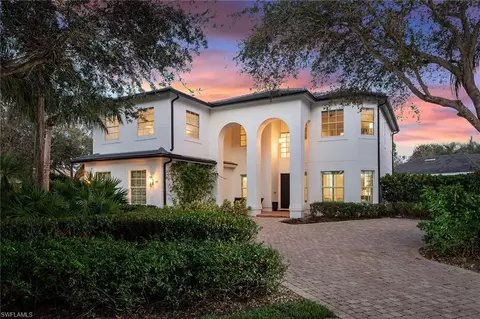 7165 Mill Run Cir, Naples, FL 34109