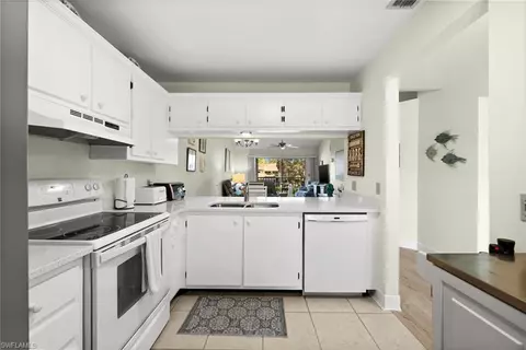 2714 Kings Lake Blvd #202, Naples, FL 34112