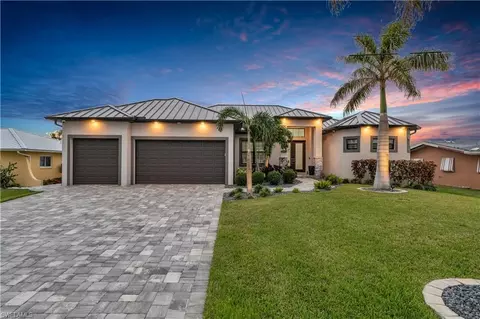 5272 Tamiami Ct, Cape Coral, FL 33904