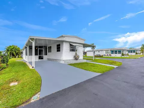 770 Roses Ln, North Fort Myers, FL 33917