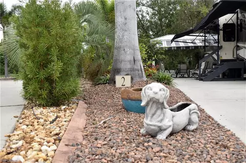 5102 Cypress Trail Resort Cir, Fort Myers, FL 33905