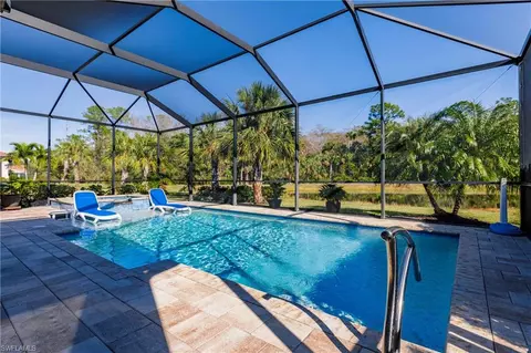 15716 Angelica Dr, Alva, FL 33920