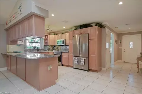 700 106th Ave N, Naples, FL 34108 photo 8