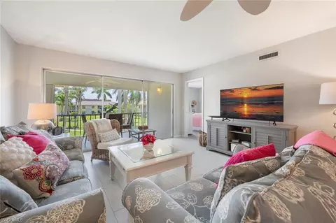 351 Charlemagne Blvd #207C, Naples, FL 34112