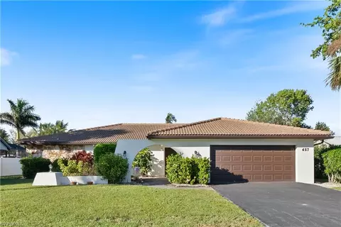 657 Pompano Dr, Naples, FL 34110
