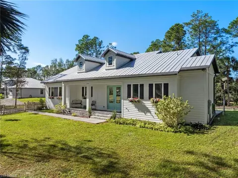 257 14th St SE, Naples, FL 34117