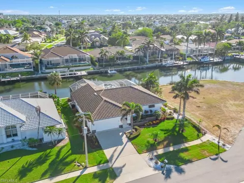 515 Bradford Ct, Marco Island, FL 34145