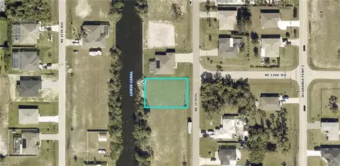 3208 NE 15th Pl, Cape Coral, FL 33909