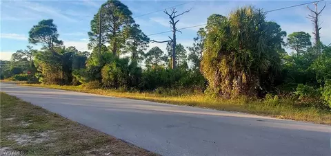 829 Palomino St E, Lehigh Acres, FL 33974