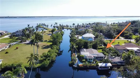 68 Wolcott Dr, North Fort Myers, FL 33903