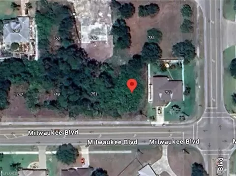 753 Milwaukee Blvd, Lehigh Acres, FL 33974