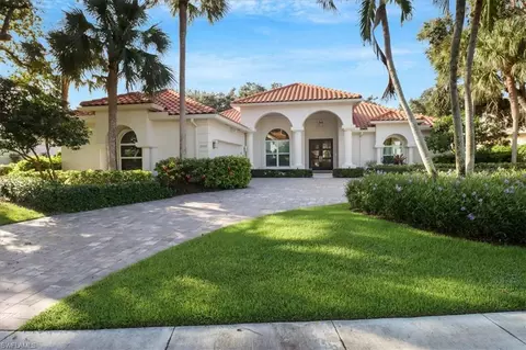 6998 Greentree Dr, Naples, FL 34108
