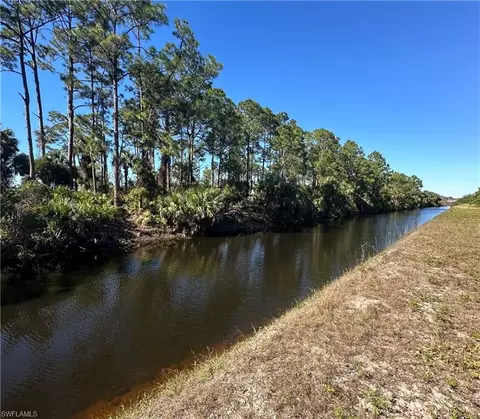 228 Victoria Ave S, Lehigh Acres, FL 33974