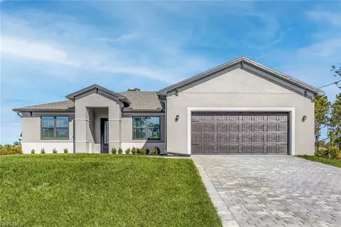 537 SE 4th St, Cape Coral, FL 33990