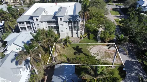 855 9th Ave S, Naples, FL 34102 photo 4