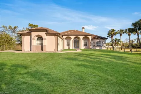 841 10th Ave NW, Naples, FL 34120