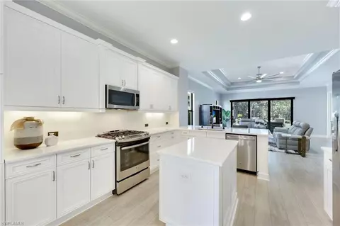 6592 Roma Way, Naples, FL 34113