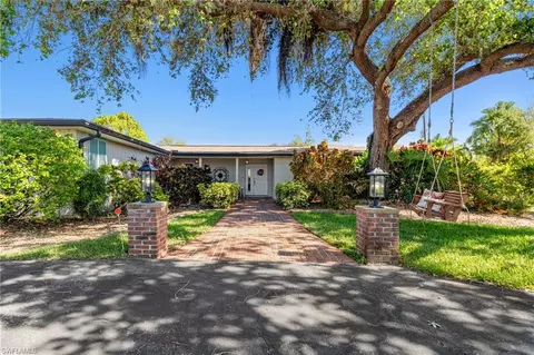 7059 Overlook Dr, Fort Myers, FL 33919