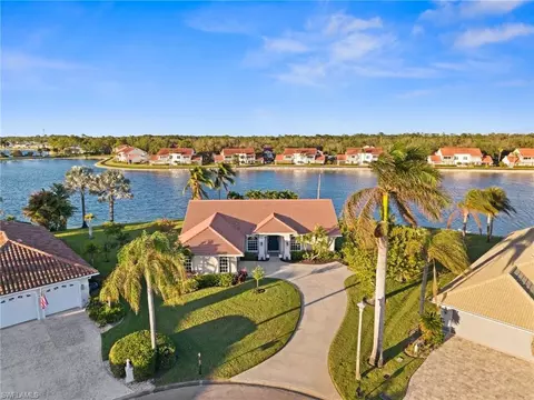 6752 Compton Ln N, Naples, FL 34104
