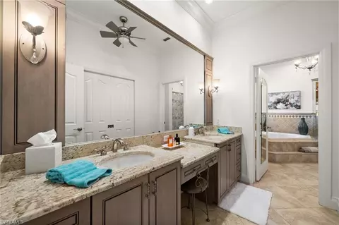 6752 Compton Ln N, Naples, FL 34104 photo 17