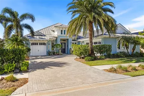 6385 Lyford Isle Dr, Naples, FL 34113