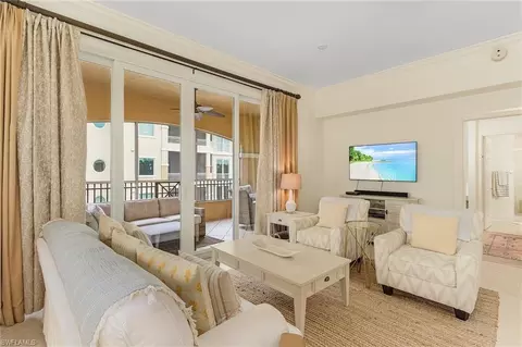 2728 Tiburon Blvd E #A-401, Naples, FL 34109