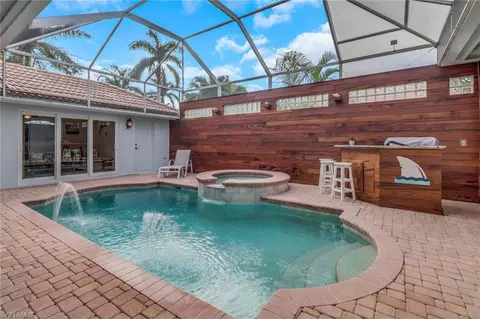 1309 Briarwood Ct, Naples, FL 34104