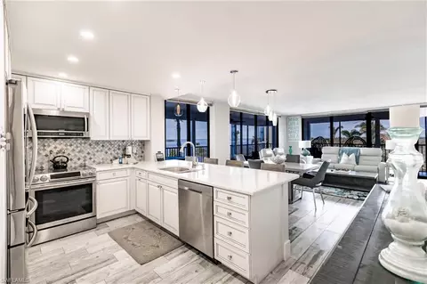17170 Harbour Point Dr #437, Fort Myers, FL 33908