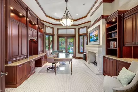 2804 Silverleaf Ln, Naples, FL 34105 photo 27