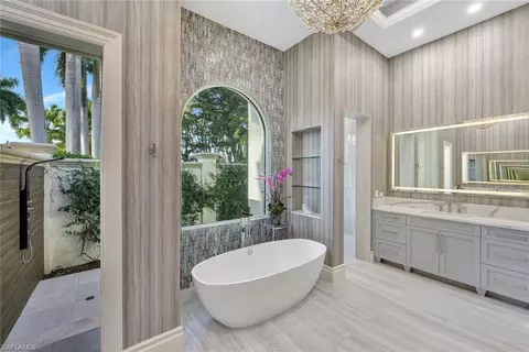 2804 Silverleaf Ln, Naples, FL 34105 photo 33