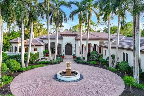 2804 Silverleaf Ln, Naples, FL 34105 photo 4