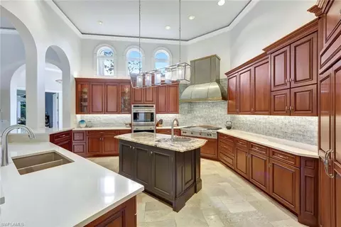 2804 Silverleaf Ln, Naples, FL 34105 photo 23