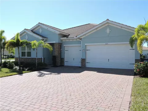 3215 Apple Blossom Dr, Alva, FL 33920
