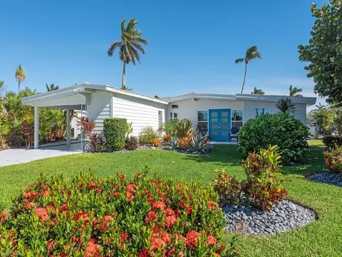 1809 Harbor Ln, Naples, FL 34104