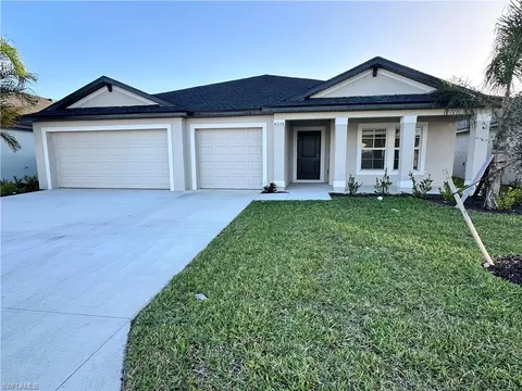 4201 San Felice Ln, North Fort Myers, FL 33917