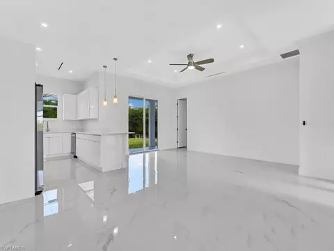 3723 Tallman St, Fort Myers, FL 33905