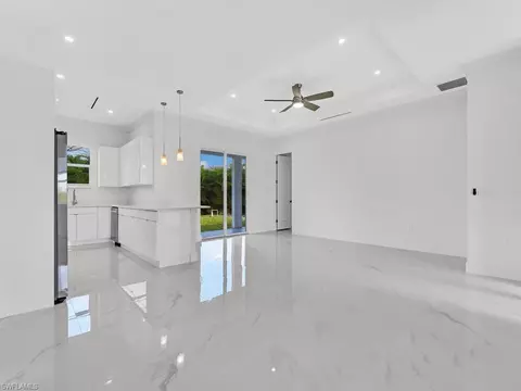 6032 Langdon Ave, Fort Myers, FL 33905